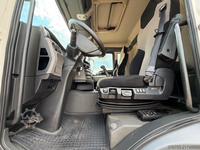 Refrigerated truck MAN TGS 26.360 6x2-4 BL ¤6D manuell Lenkachse Klima
