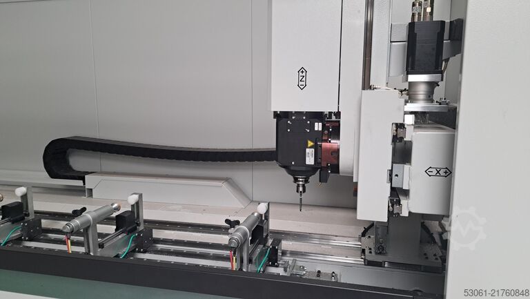 4-axis CNC center Fom Industrie FMC 230