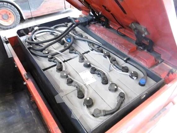Three-wheel electric forklift LINDE E 15 Z-02