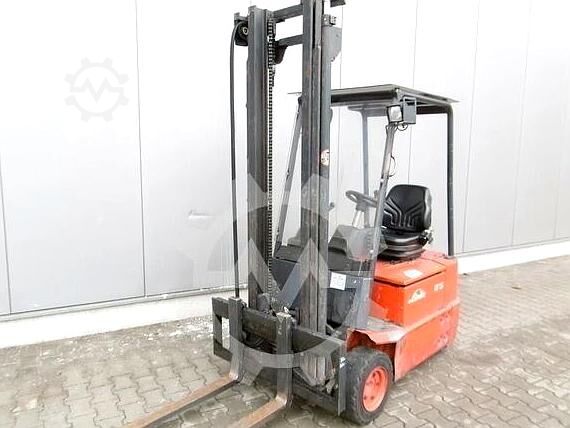 Three-wheel electric forklift LINDE E 15 Z-02