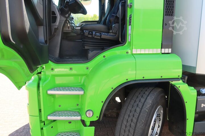 Refrigerated/freezer transport MAN TGS 26.330 Koel/Vries Thrmoking T1000R diesel/e...