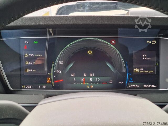 Car carrier van Volvo FH 500 Globetrotter XL Cartransporter Blyss Mod...