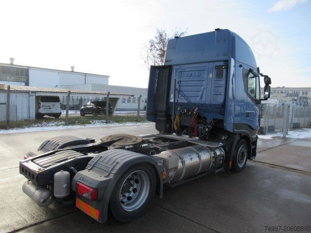 Volume tractor unit IVECO AS440S46T/FP LT LNG / Intarder