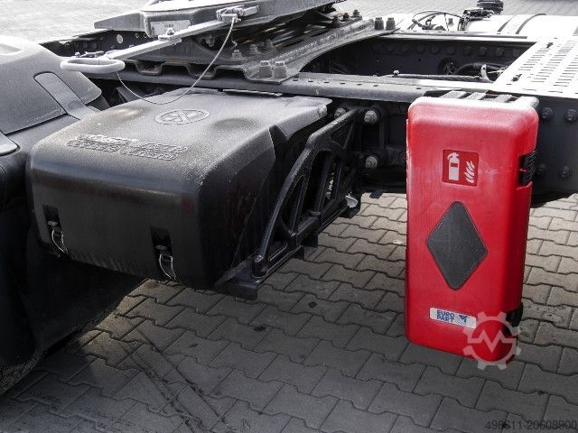 Standard tractor unit DAF XF 530 FT SPACE CAB + INTARDER + ADR AT FL EX