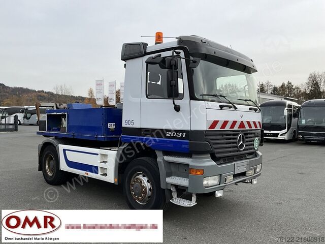 Bergungsfahrzeug Mercedes-Benz Actros 2031 Abschlepper