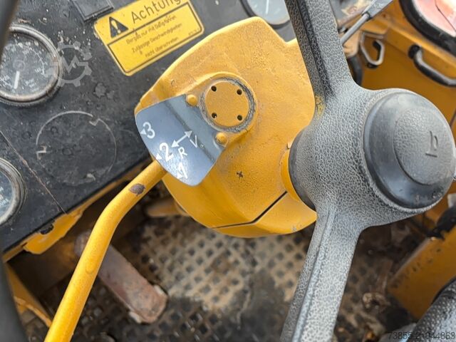 Wheel Loader Hanomag MF 33C Massey Ferguson / for parts only