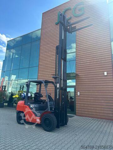 Forklift Toyota 06-8FGF30 / Triplex / 2021 year