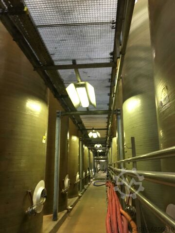 81.000 ltr. GFK - flat bottom - wine tanks
