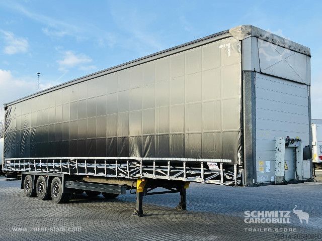 Auflieger mit Pritsche & Plane Schmitz Cargobull Curtainsider Mega Getränke