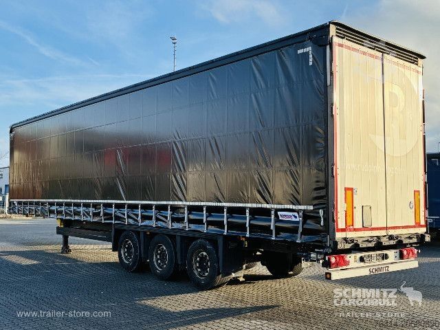 Auflieger mit Pritsche & Plane Schmitz Cargobull Curtainsider Mega Getränke