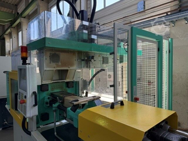 Injection moulding machines up to 1000 KN Arburg Arburg 320C 500-170 + Multilift Select 6, 2012
