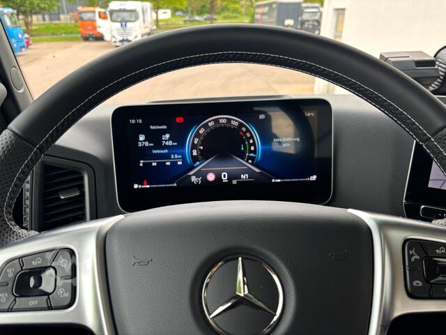 Kipper LKW Mercedes-Benz Actros 5 1853 LS 4x2 4xSHZ ACC AUT z Kam.
