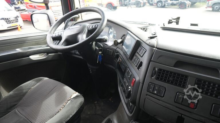 Hazardous substances DAF XF440 FTG ADR tractor unit