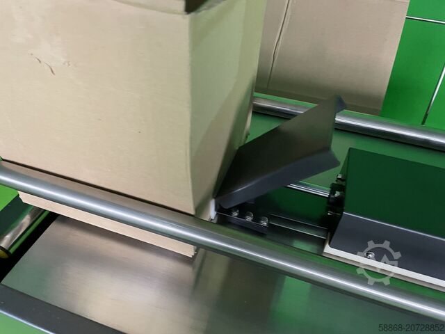 Kartonaufrichter - pneumatisch Kartonaufrichter / Bodenklappenfalter CF 10 T