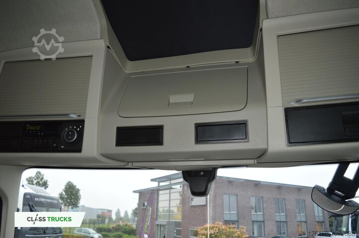 Standard tractor unit VOLVO FH 460 Globetrotter XL i-Save