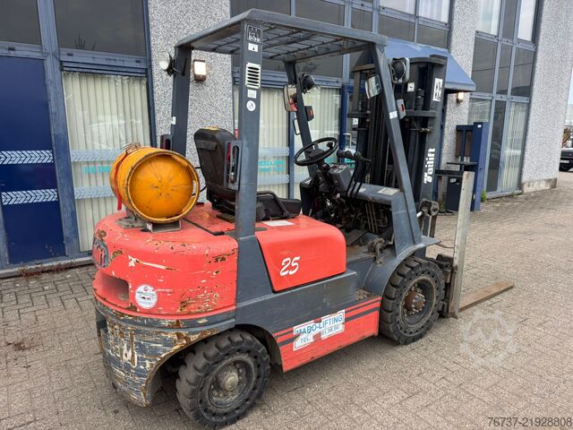 Forklift Tailift FG25 **LOW WORKING HOURES-450CM HIGH-SIDESHIFT**