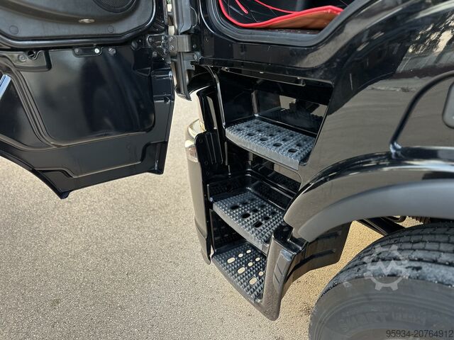 Standard road tractor Iveco Stralis Hi Wai 510