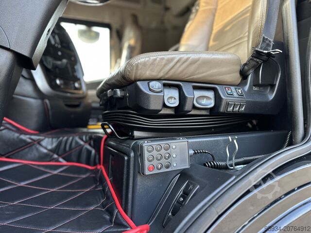 Standard road tractor Iveco Stralis Hi Wai 510