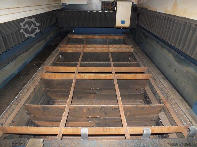 Laser cutting machine TRUMPF TruLaser 5030 Fiber