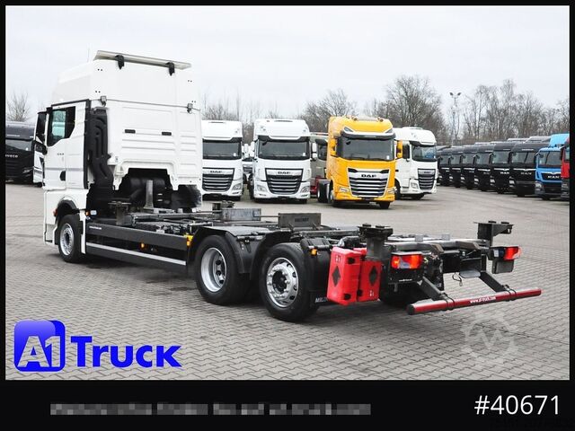 Wechselfahrgestell LKW MAN TGX, 26,510, Multiwechsleer 2x AHK, Intarder,