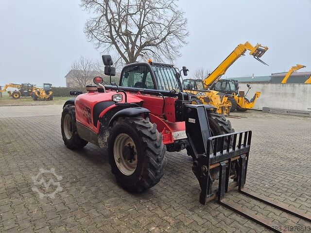 Telescopic loader Manitou MT932