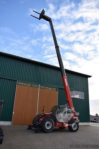 Telescopic loader Manitou MT1335