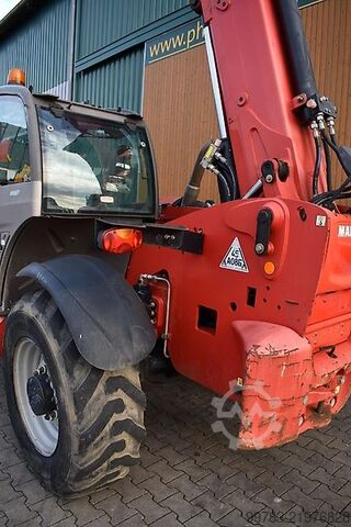 Telescopic loader Manitou MT1335