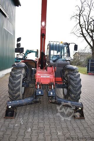 Telescopic loader Manitou MT1335