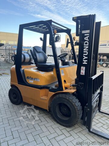 Gabelstapler 2,5 Tonnen Hyundai HLF25-5