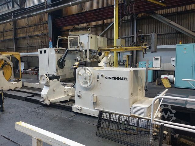 Roll grinding machine 1600 x 6000 x 60 T CINCINNATI Roll Grinder GRW 60 / 1600