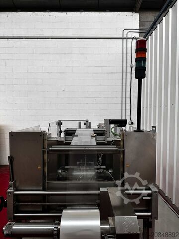 Pester Pewo Fold 1 – Cellophaniermaschine Pester pac automation Pewo-fold 1