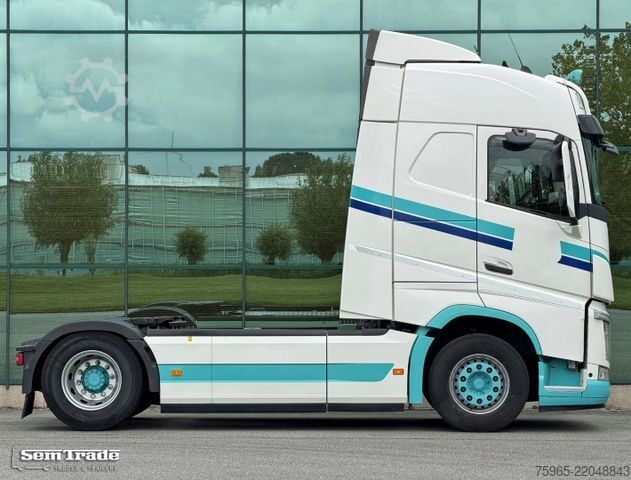 Standard tractor unit VOLVO FH 13.420 EURO 6 FULL SPOILER 2X TANKS ONLY 665.