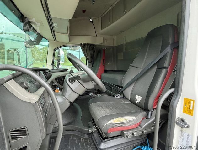Standard tractor unit VOLVO FH 13.420 EURO 6 FULL SPOILER 2X TANKS ONLY 665.