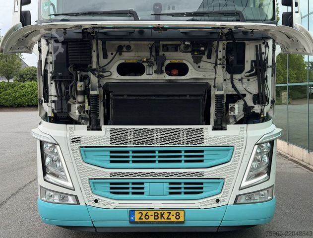 Standard tractor unit VOLVO FH 13.420 EURO 6 FULL SPOILER 2X TANKS ONLY 665.