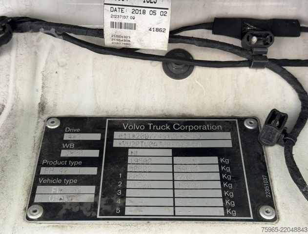 Standard tractor unit VOLVO FH 13.420 EURO 6 FULL SPOILER 2X TANKS ONLY 665.