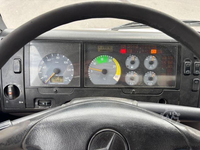 Curtain sider van MERCEDES-BENZ Vario 816 D Pritsche &P lane mit LBW E5