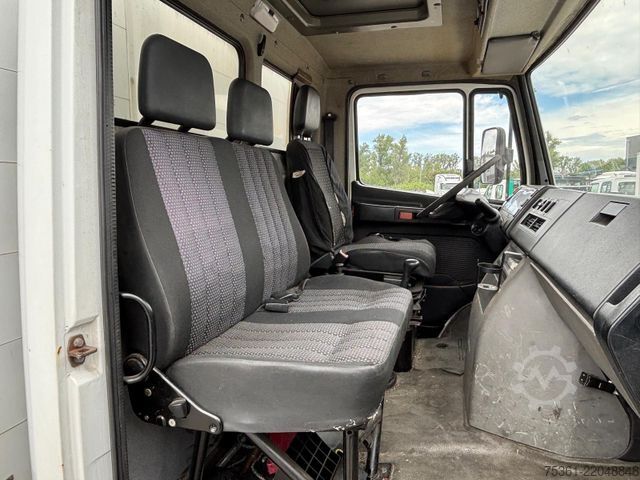 Curtain sider van MERCEDES-BENZ Vario 816 D Pritsche &P lane mit LBW E5