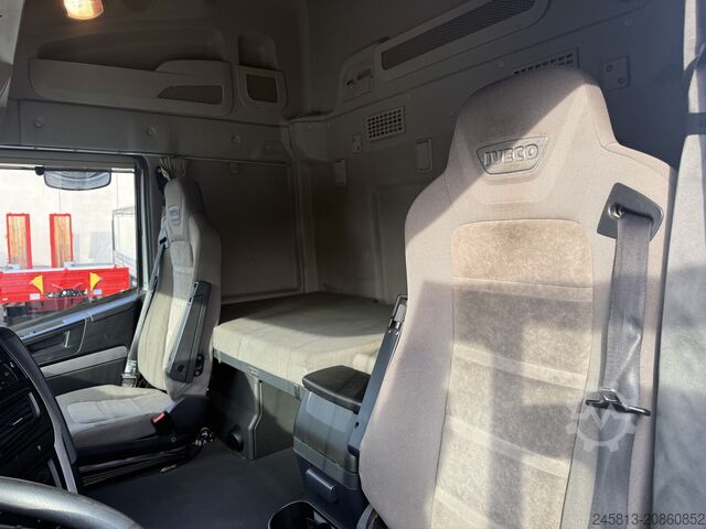 Standard tractor unit Iveco STRALIS 420