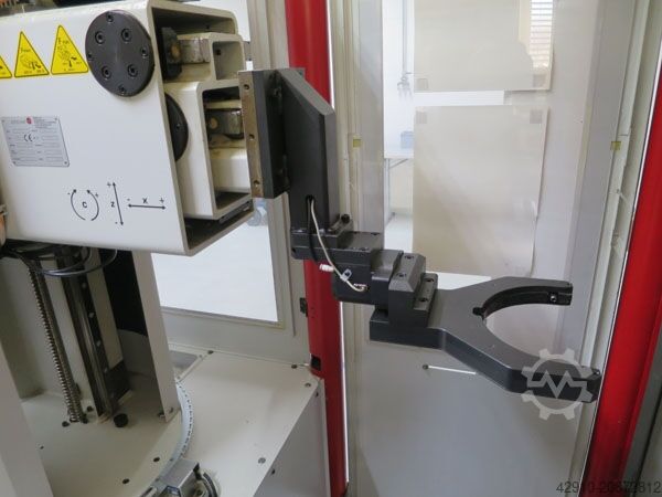 Universal Bearbeitungszentrum CHIRON FZ 15 KS