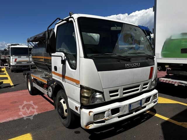 Tank body van Isuzu NQR75.190 Milchtank Euro4 ABS