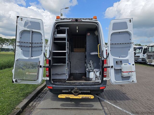 Hochdachkombi MERCEDES-BENZ SPRINTER 519 L2H2 V6 3.0Ltr Airco