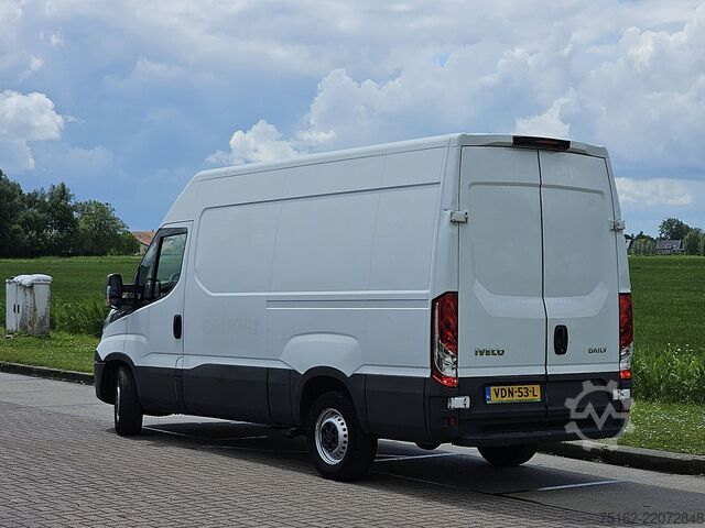 Hochdachkombi IVECO DAILY 35S12