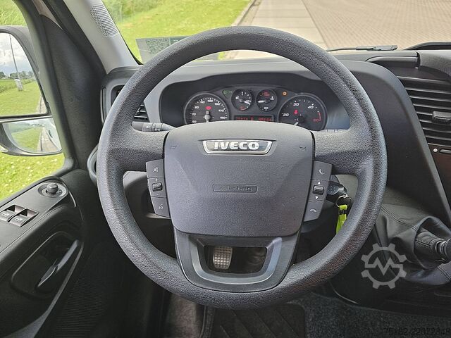 Hochdachkombi IVECO DAILY 35S12