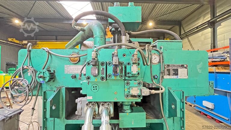 Ballenpresse 200 t Presskraft, Großformat MACPRESSE 112