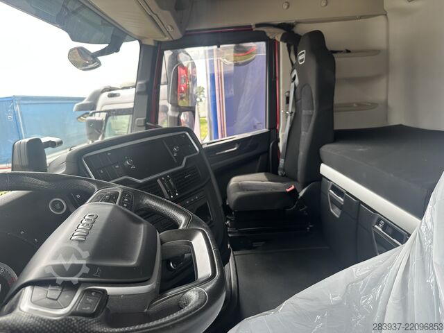 Standard tractor unit Iveco STRALIS AS 480 RETARDER