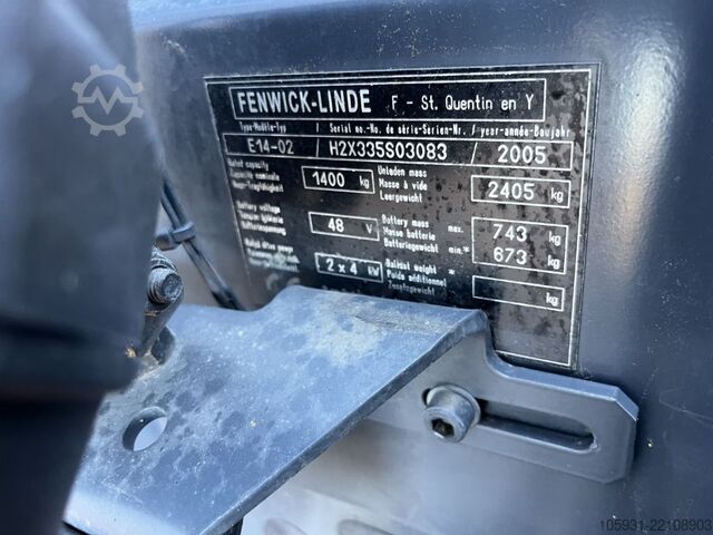 Electric 3-wheel forklift Linde E14-02