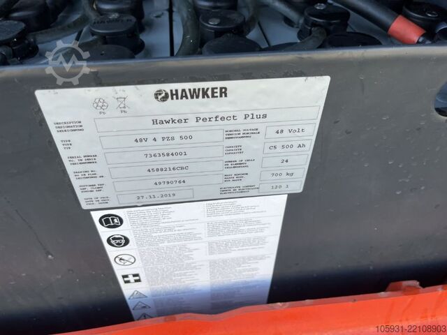 Electric 3-wheel forklift Linde E14-02