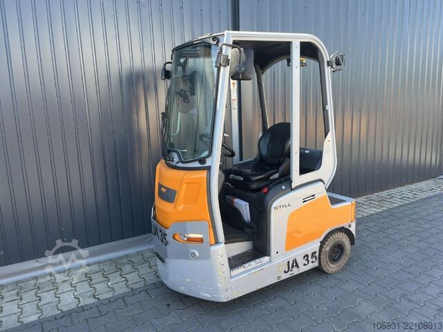 Tow Tractor Still LTX70