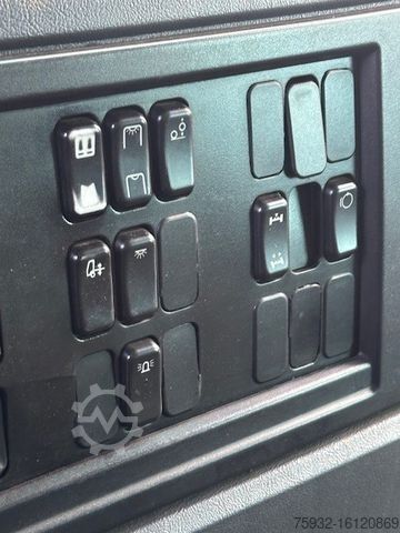 Müllwagen MERCEDES-BENZ ECONIC 2633 HN TERBERG 1. D- kommunale Hand