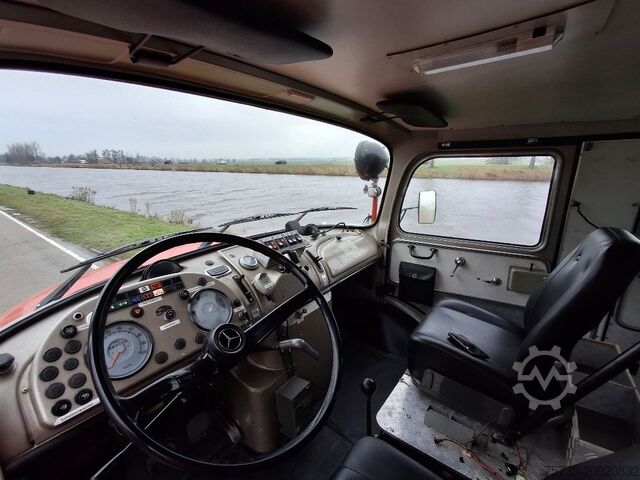 Fire engine MERCEDES-BENZ LAF 1113